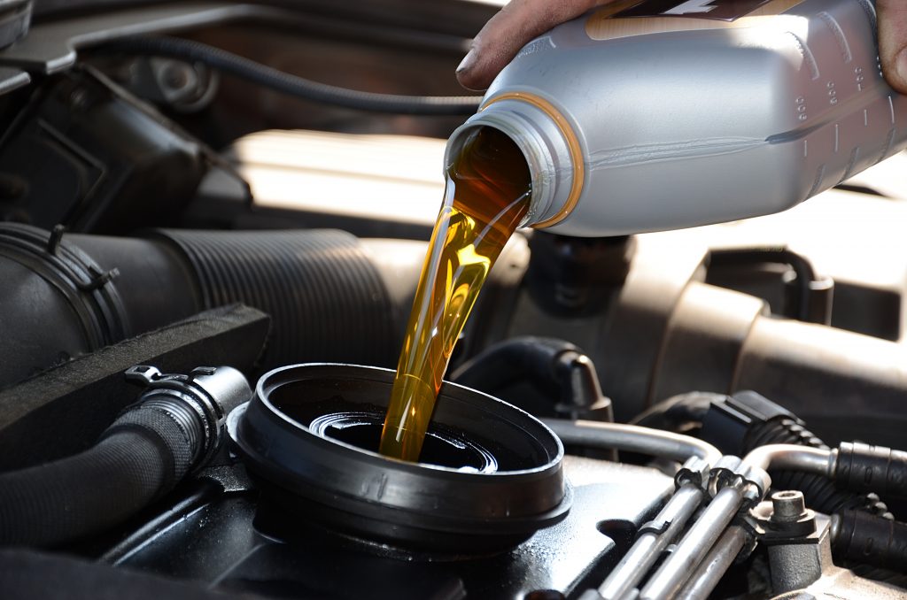 Engine Treatment Oils for Vehicles at Competitive Engine Oil Price